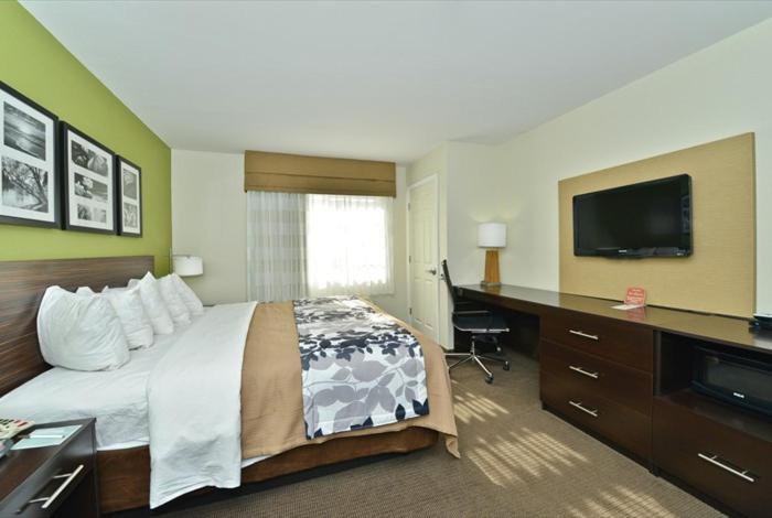 Sleep & - Hershey North Hotel 3*